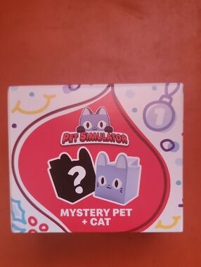Pet Simulator Mystery Pet + Cat Box - Happy Meal - Unopened